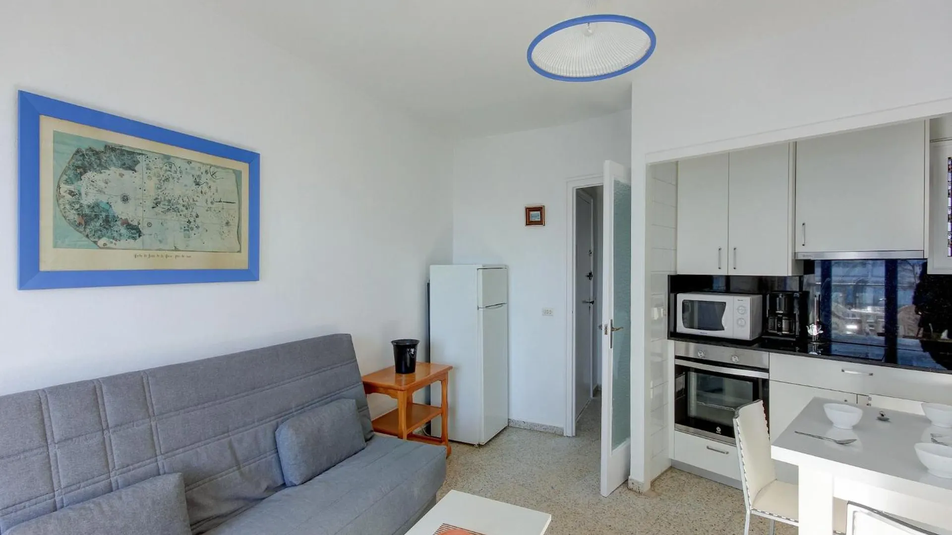 Apartment With Scenic View Roses 0*,